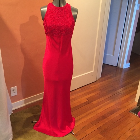 Carmen Marc Valvo Dresses & Skirts - Carmen Marc Valvo Dress Size 4